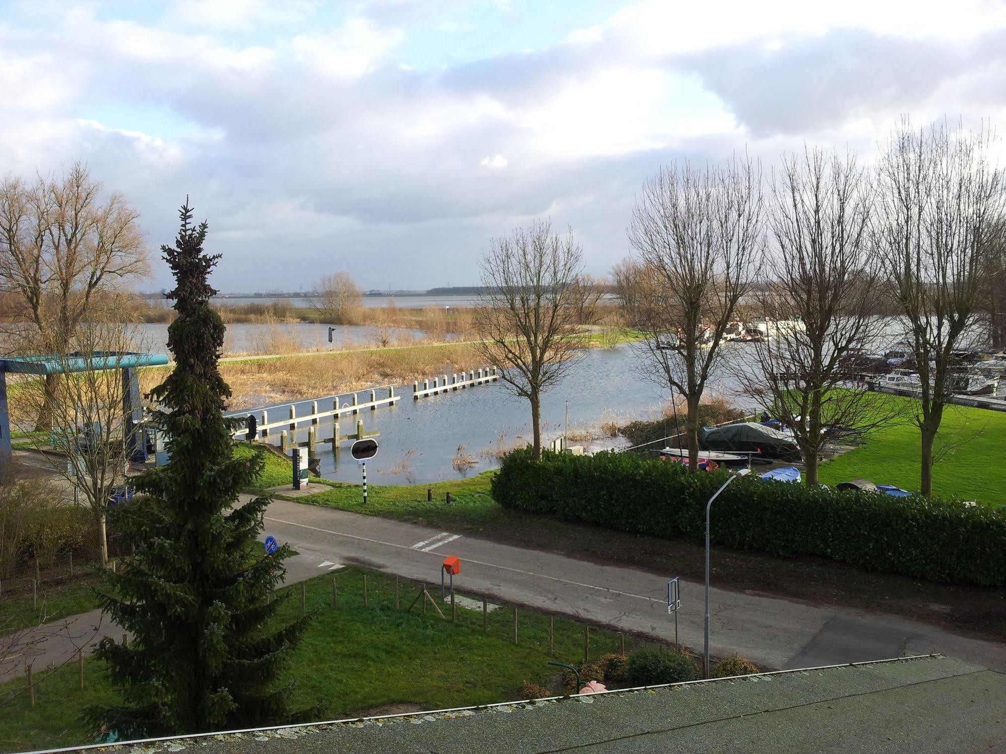 מלון Werkendam De Brabantse Biesbosch מראה חיצוני תמונה